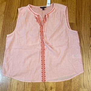 Woman's Banana Republic tank